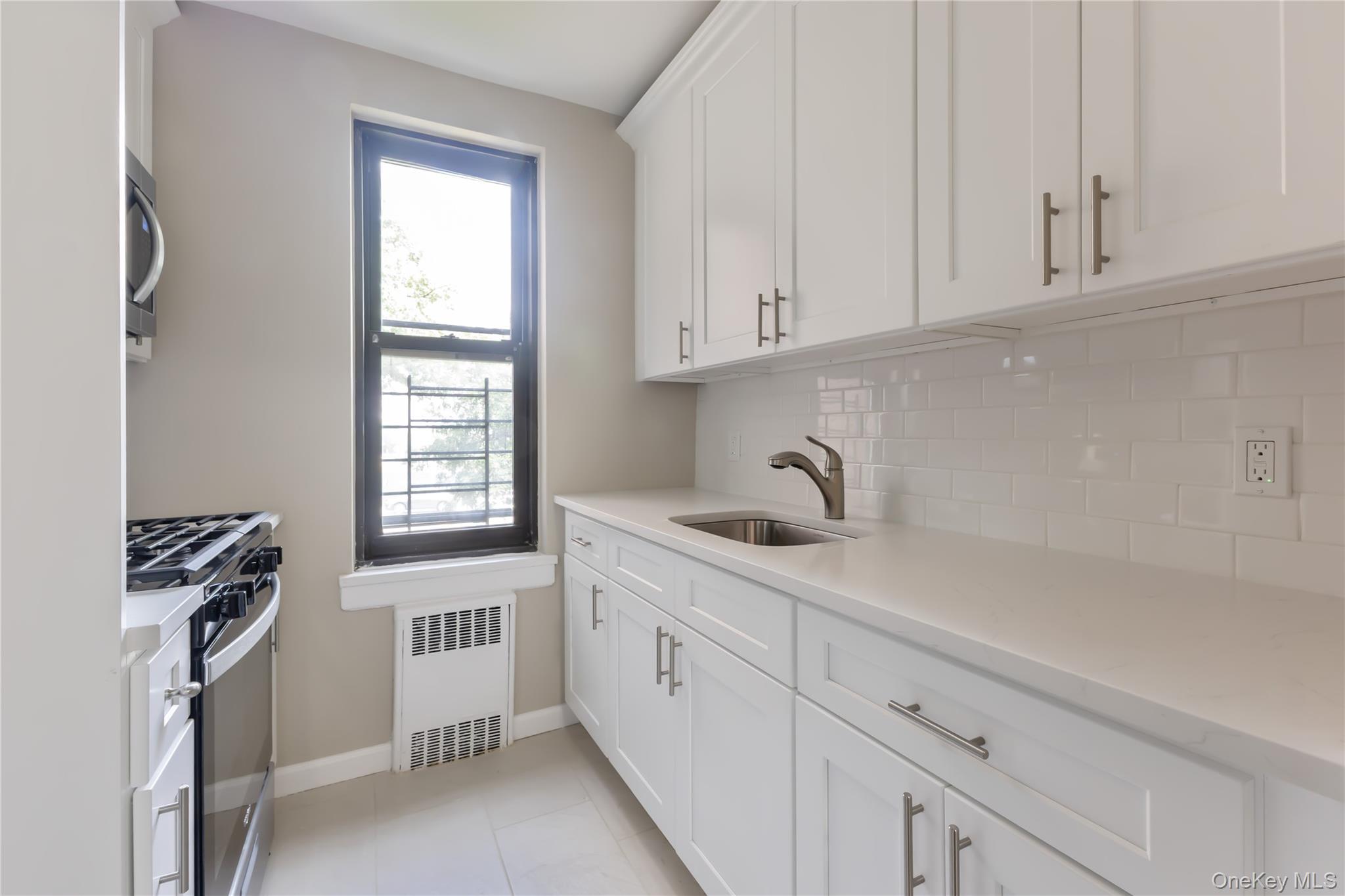 112-24 Northern Boulevard 2E