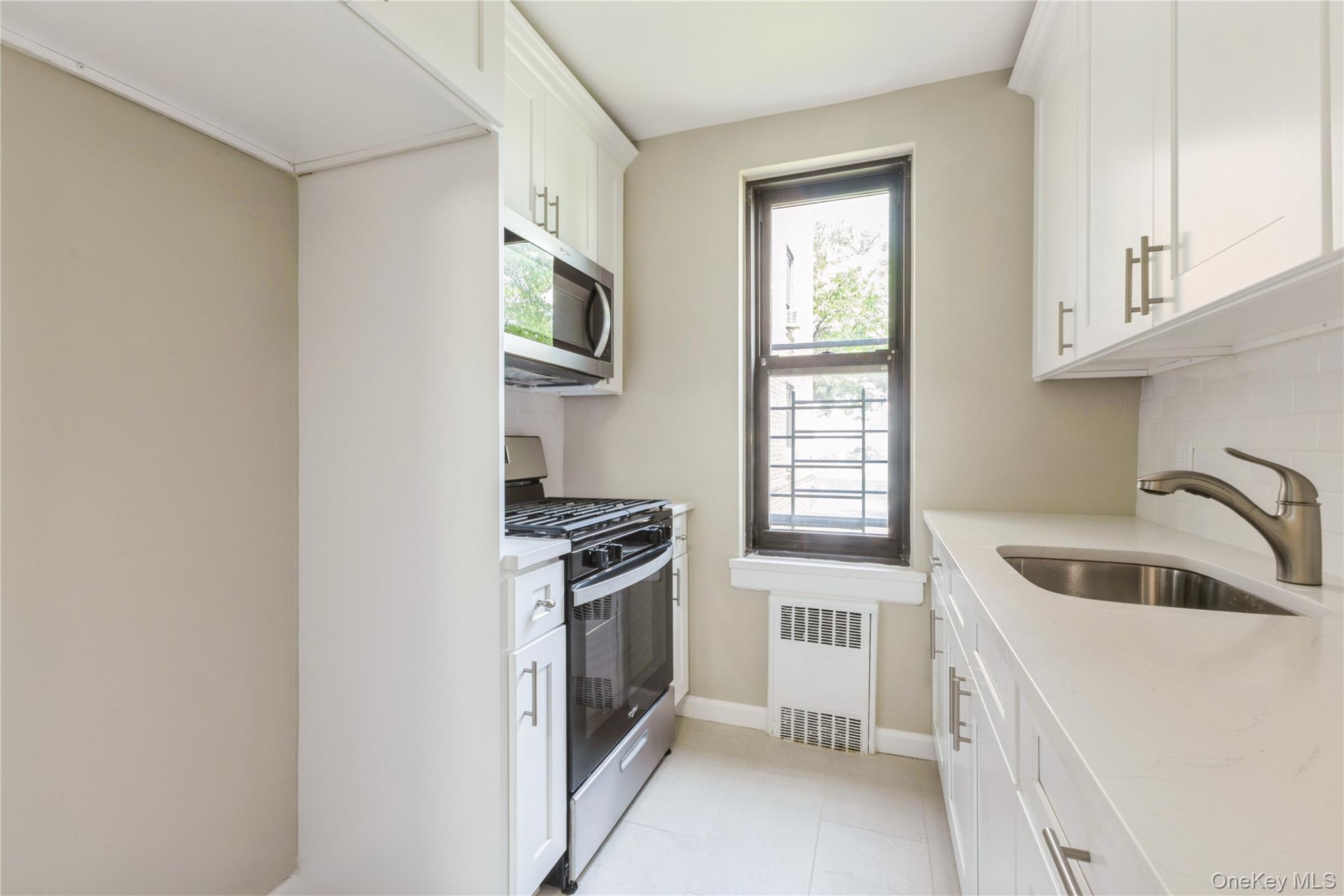 112-24 Northern Boulevard 2E