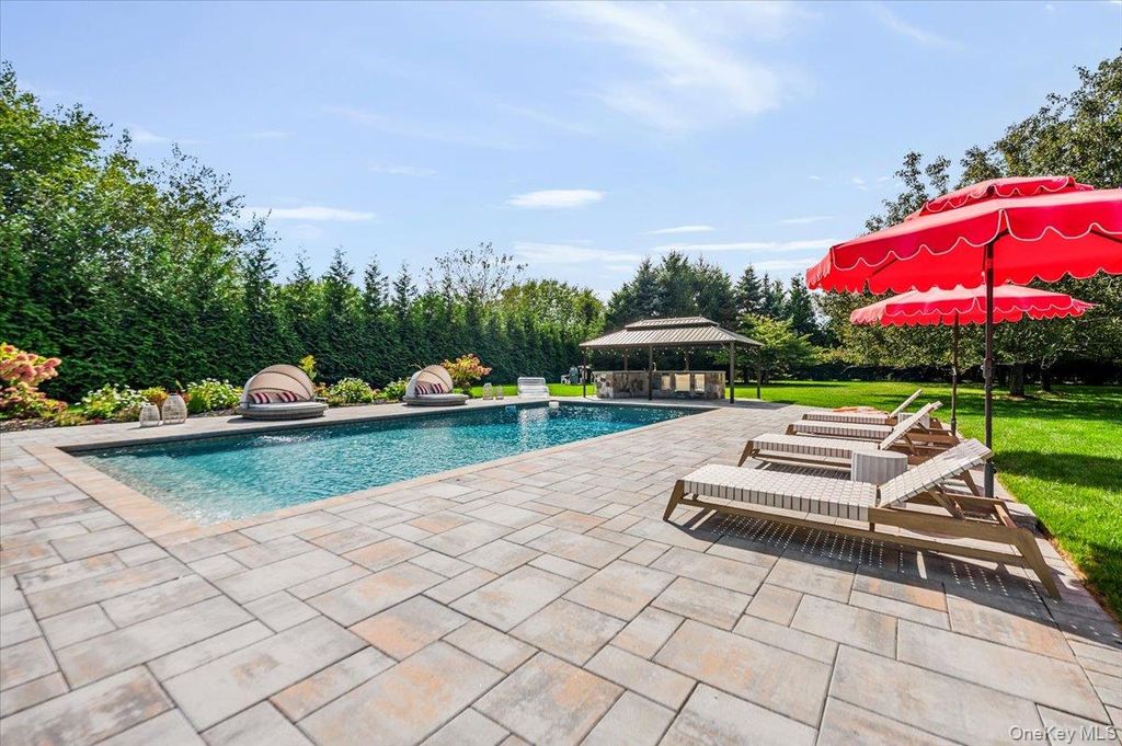 Photo of 525 Rocky Point Road, East Marion, NY 11939 (MLS # 965461)