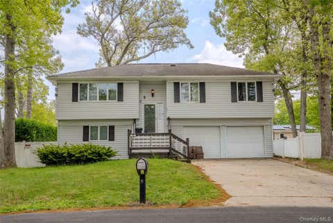 Homes For Sale - 75 Park Avenue<br/> Ronkonkoma, NY 11779