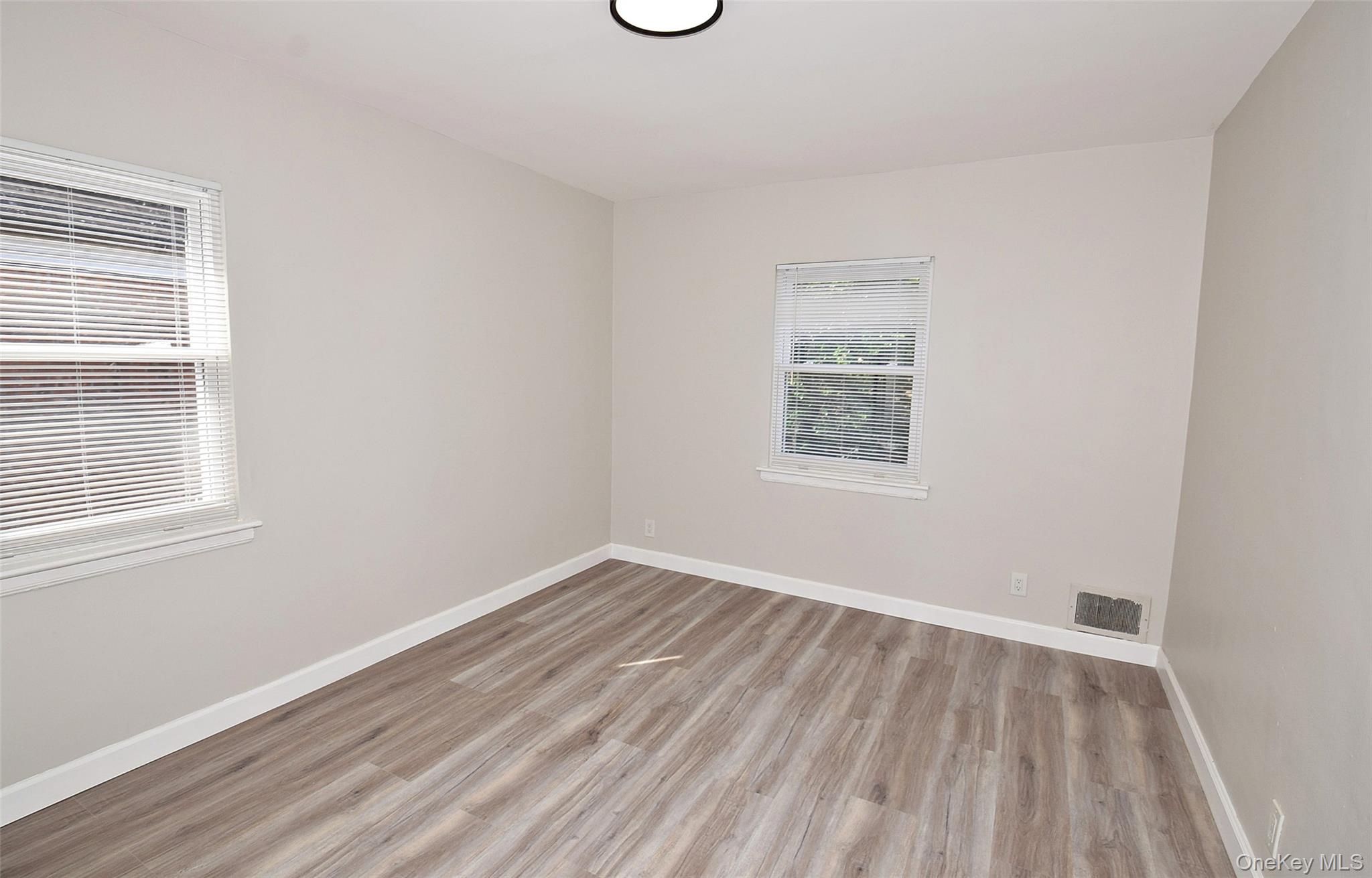 7336 197th Street - Photo 4