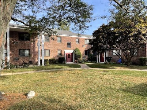 22 Lawrence Drive C White Plains NY 10603