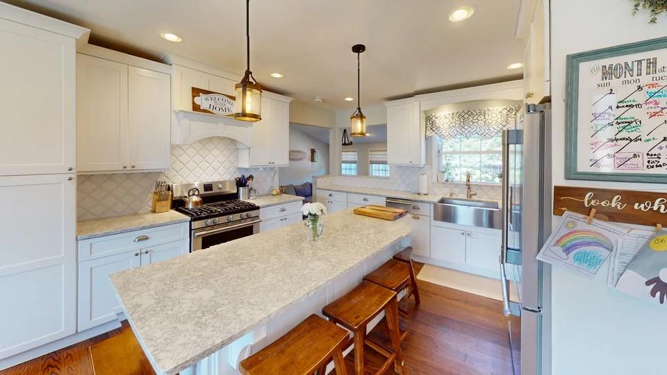 58 Lincoln Boulevard, Bethpage, New York image 2