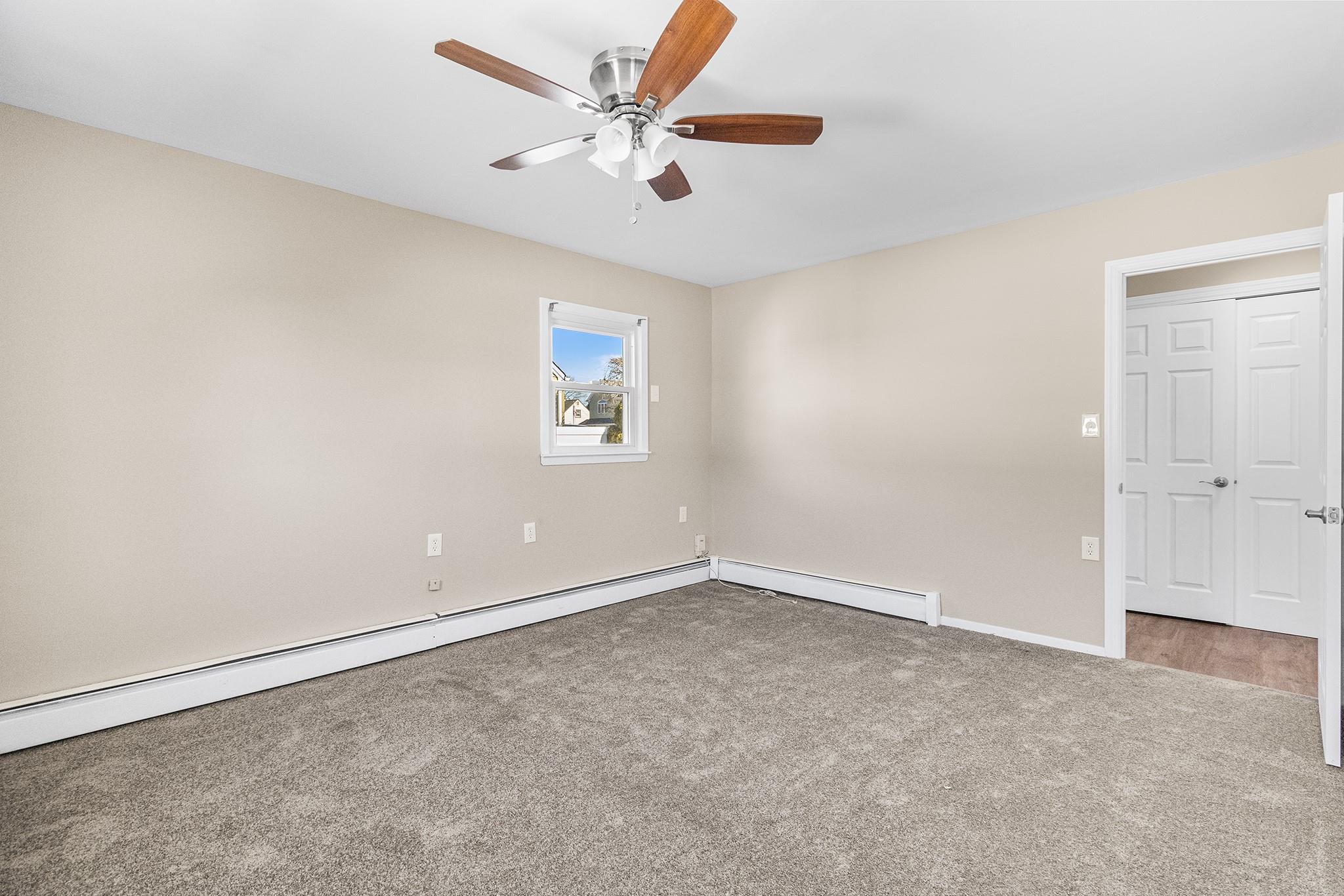 84 Ridge Lane, Levittown, New York image 19
