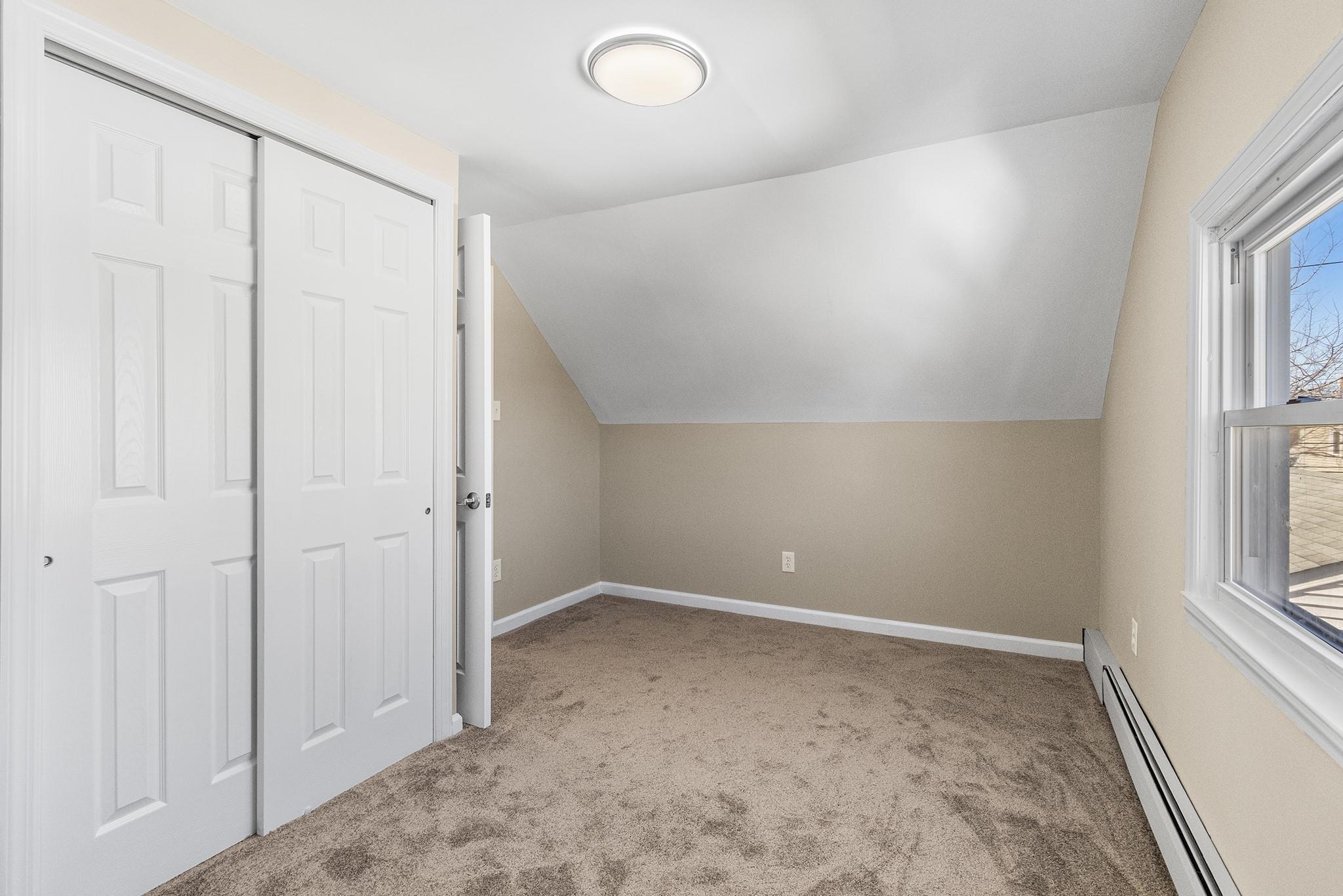 84 Ridge Lane, Levittown, New York image 24