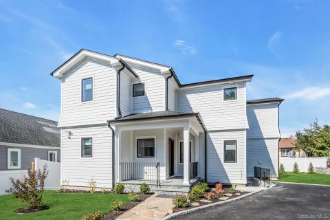 Homes For Rent - 7 Bud Court<br/> Bayville, NY 11709