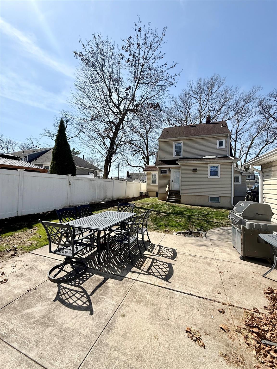 2 Devon Street, Lynbrook, New York image 21