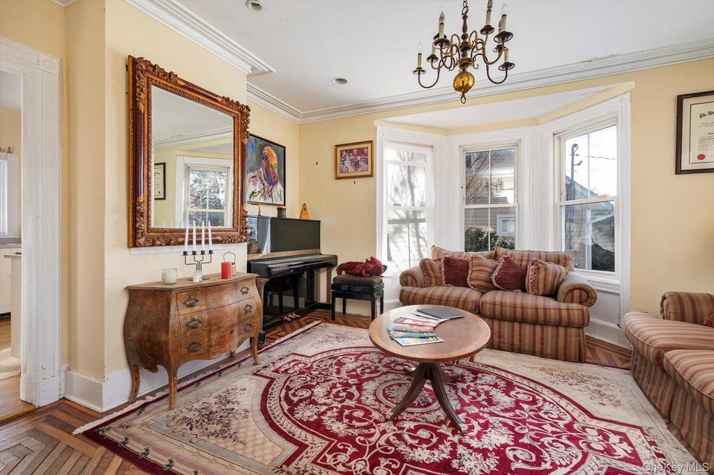 Photo of 183 Oldfield Avenue, Amityville, NY 11701 (MLS # 942058)