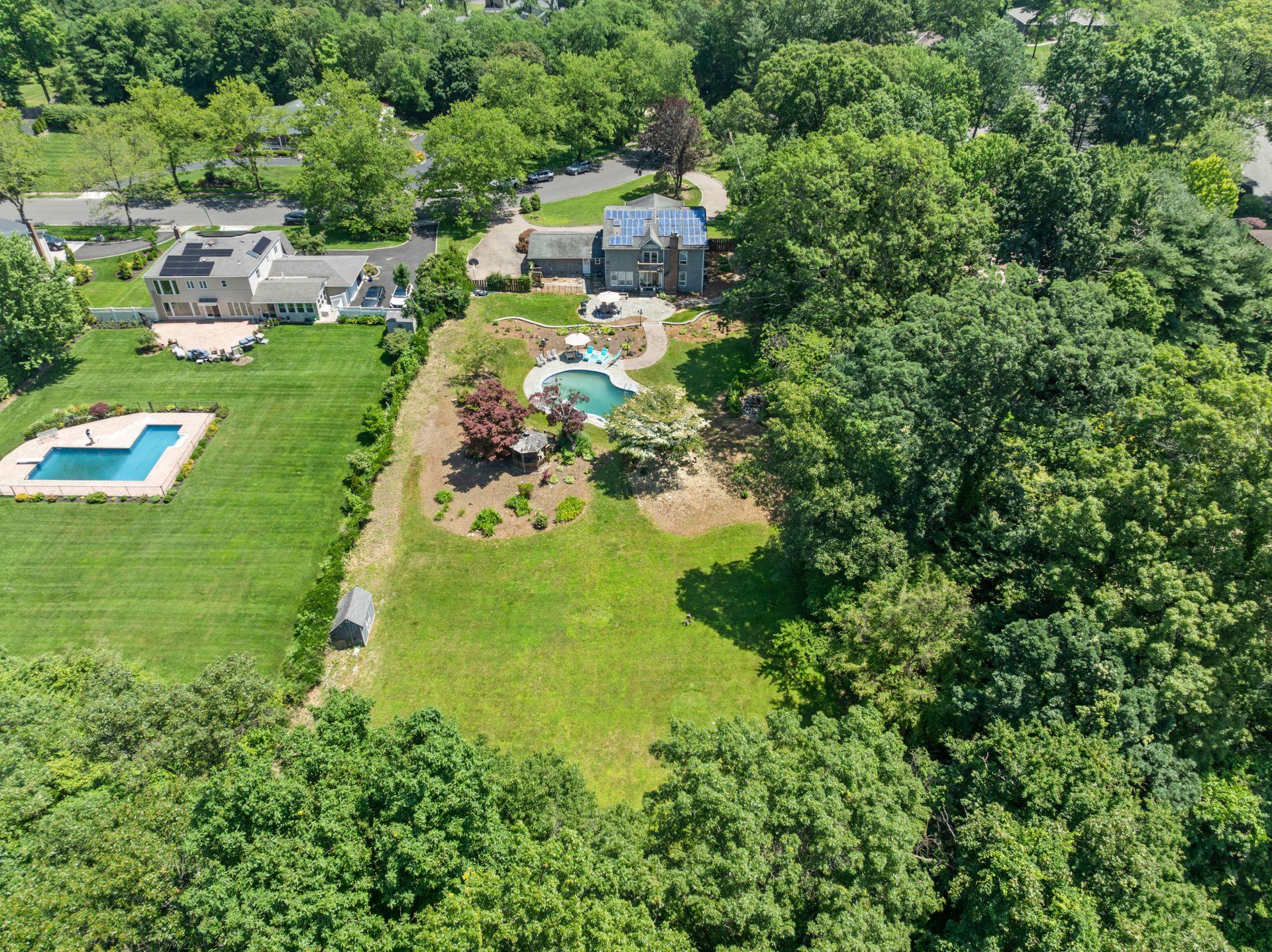 Dix Hills, New York 11746, United States, 5 Bedrooms Bedrooms, ,4 BathroomsBathrooms,Residential,Coming Soon,162521