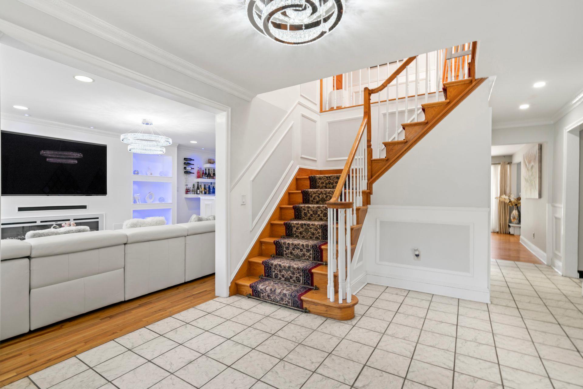 Dix Hills, New York 11746, United States, 5 Bedrooms Bedrooms, ,4 BathroomsBathrooms,Residential,Coming Soon,162521