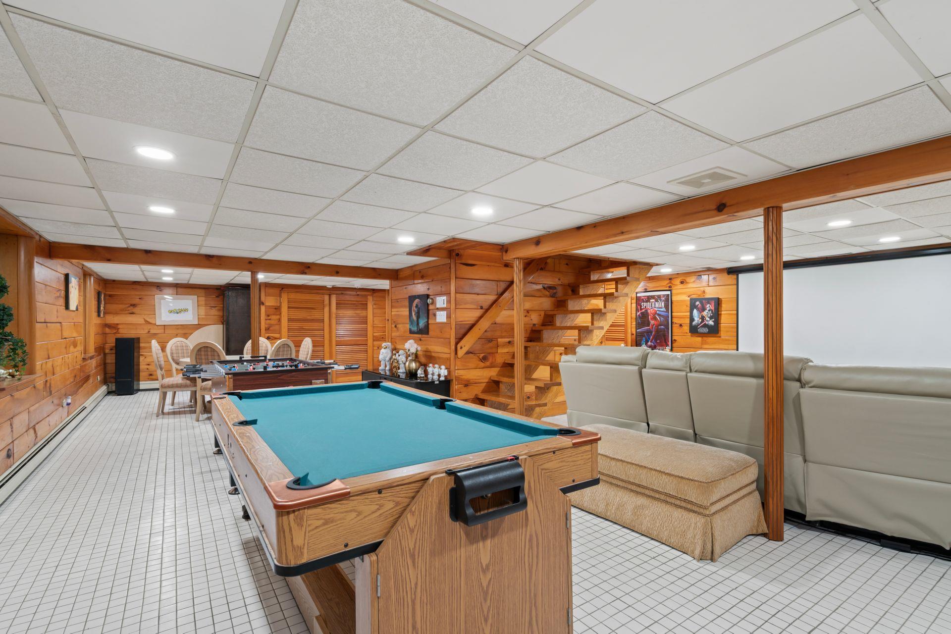 Dix Hills, New York 11746, United States, 5 Bedrooms Bedrooms, ,4 BathroomsBathrooms,Residential,Coming Soon,162521