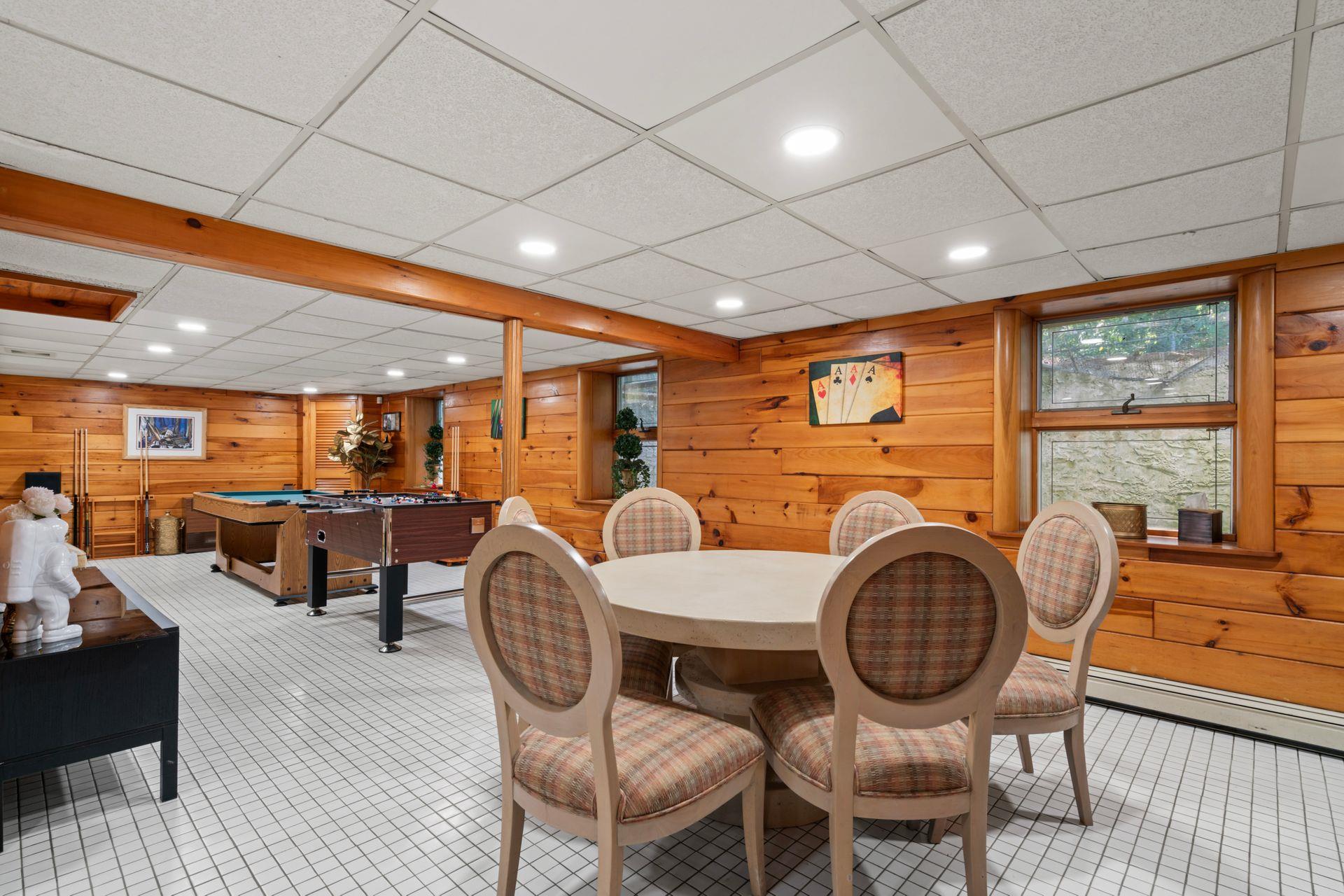 Dix Hills, New York 11746, United States, 5 Bedrooms Bedrooms, ,4 BathroomsBathrooms,Residential,Coming Soon,162521