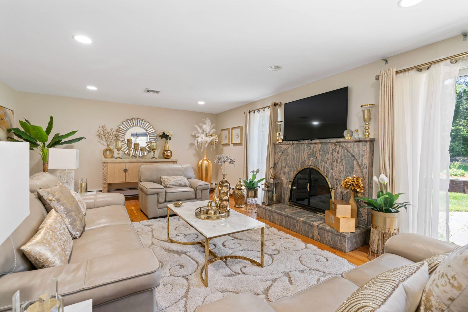 Dix Hills, New York 11746, United States, 5 Bedrooms Bedrooms, ,4 BathroomsBathrooms,Residential,Coming Soon,162521