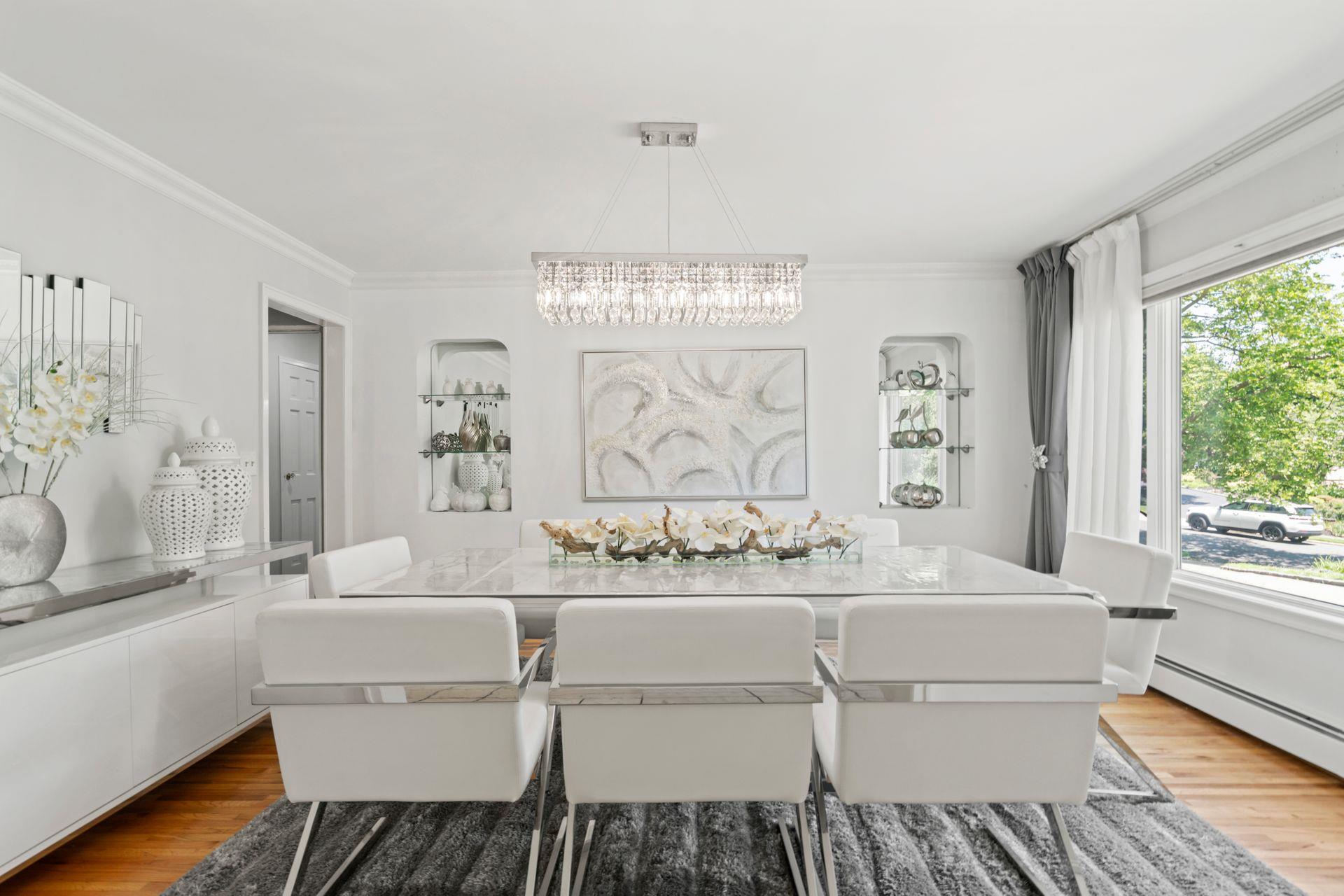 Dix Hills, New York 11746, United States, 5 Bedrooms Bedrooms, ,4 BathroomsBathrooms,Residential,Coming Soon,162521