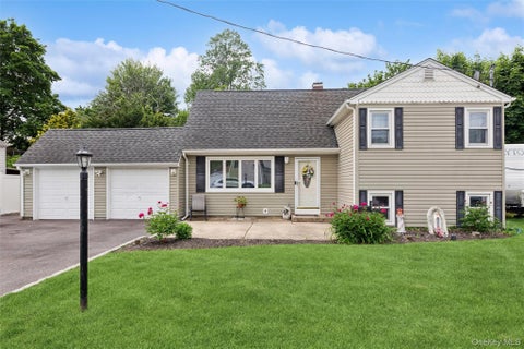 Homes For Sale - 1426 Ackerson Boulevard<br/> Bay Shore, NY 11706