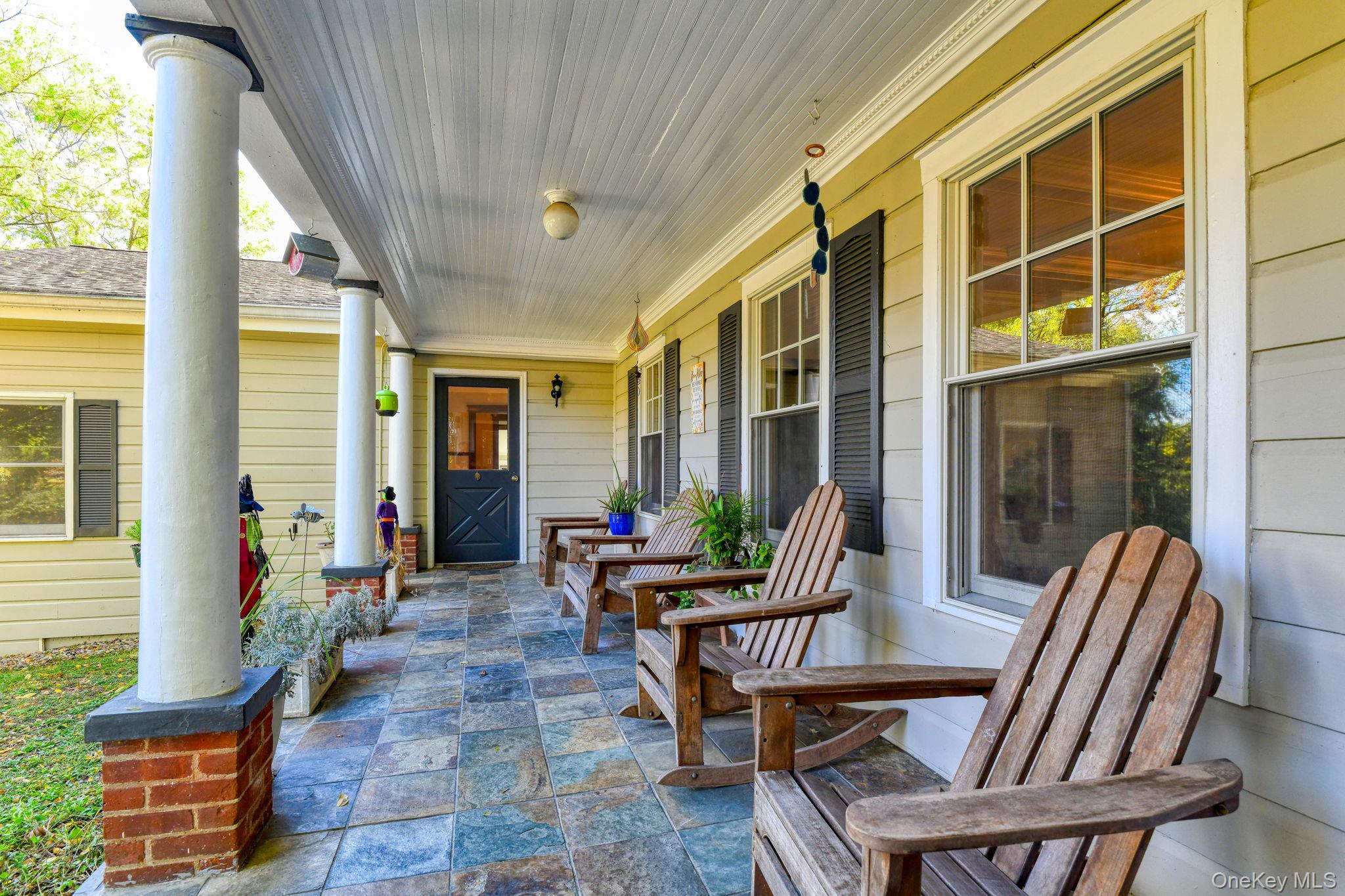 689 Blue Hill Road, River Vale