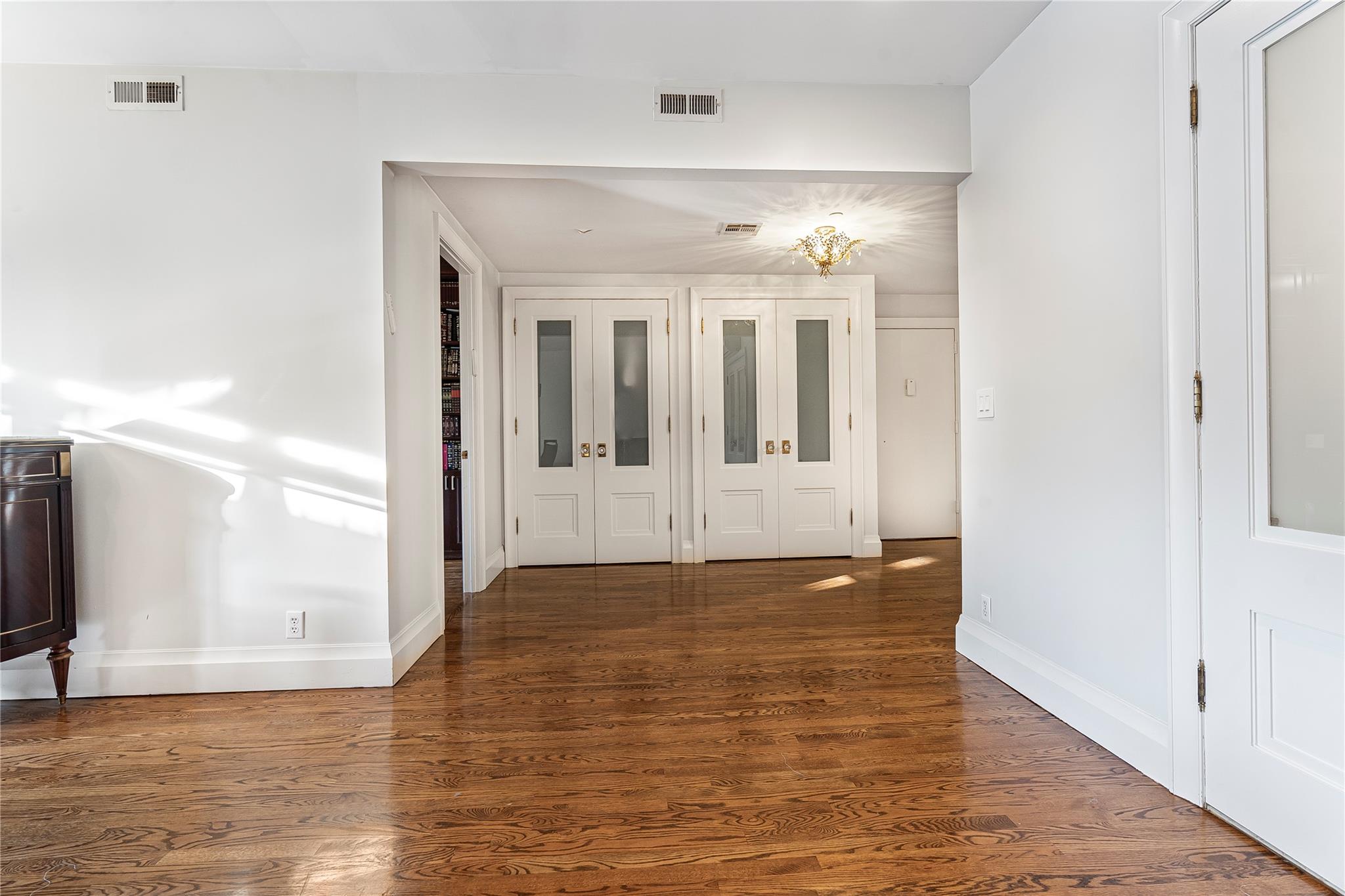 218 Middleton St APT6