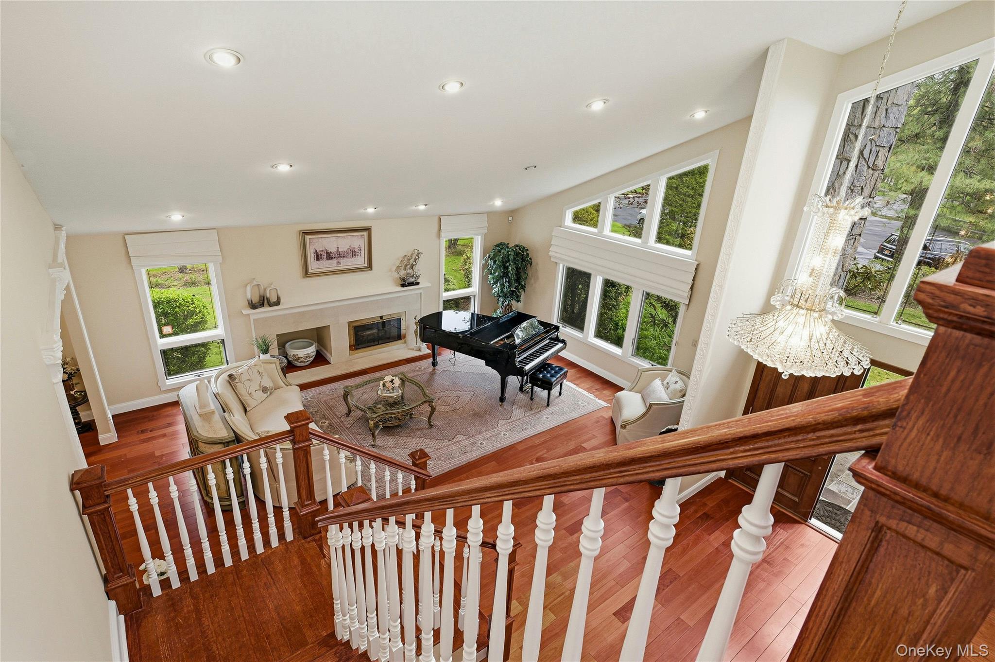 18 Aldgate Drive W