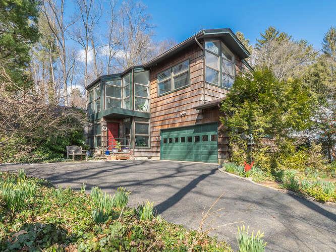 356 Littleworth Lane, Sea Cliff, New York image 1