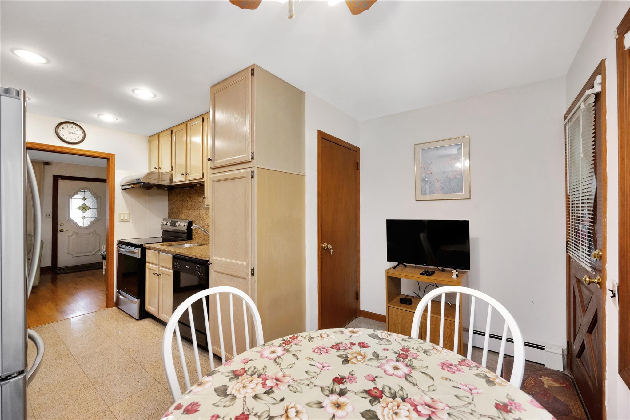 64 Church Street, Syosset, New York image 19