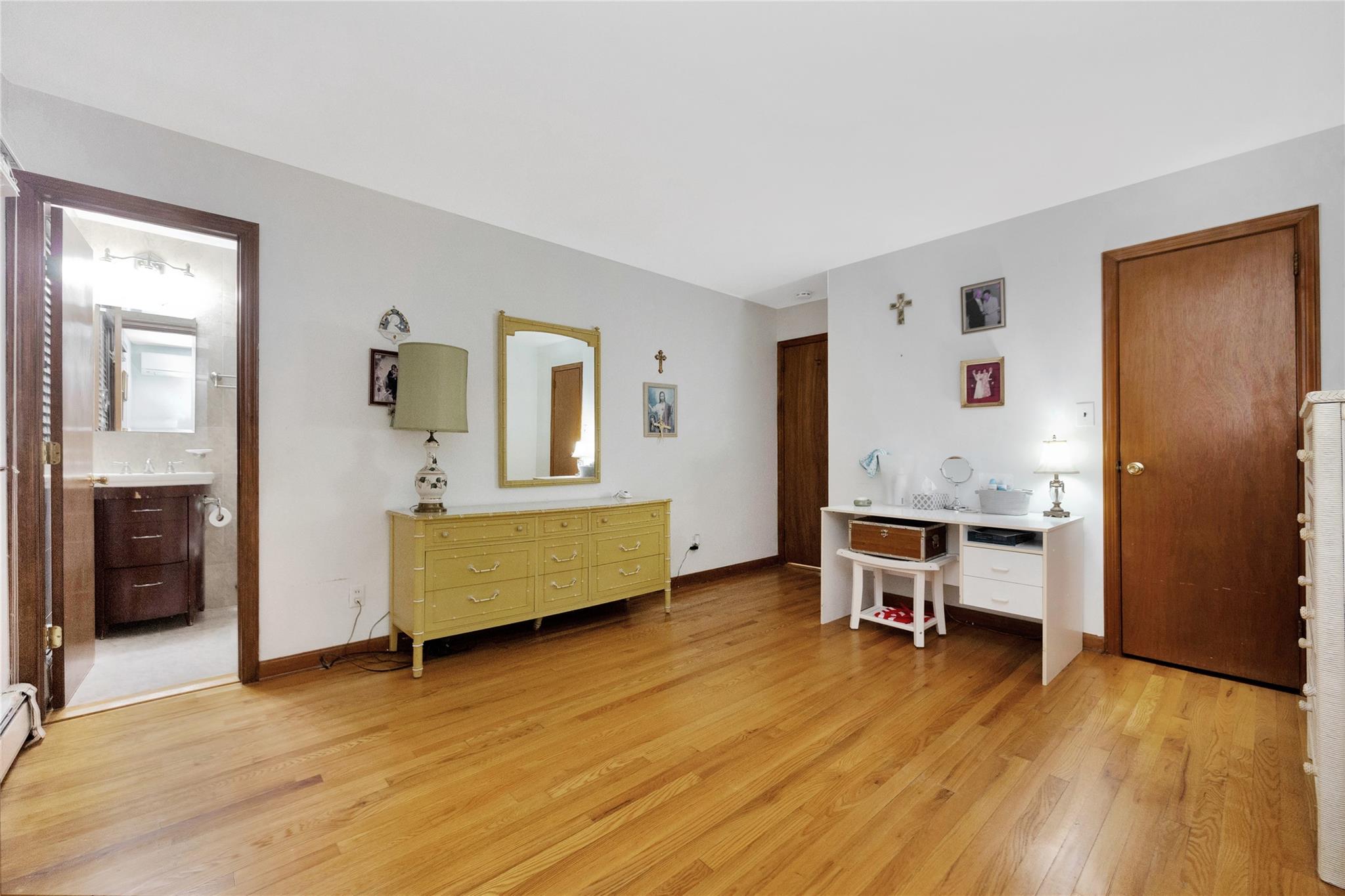 64 Church Street, Syosset, New York image 11