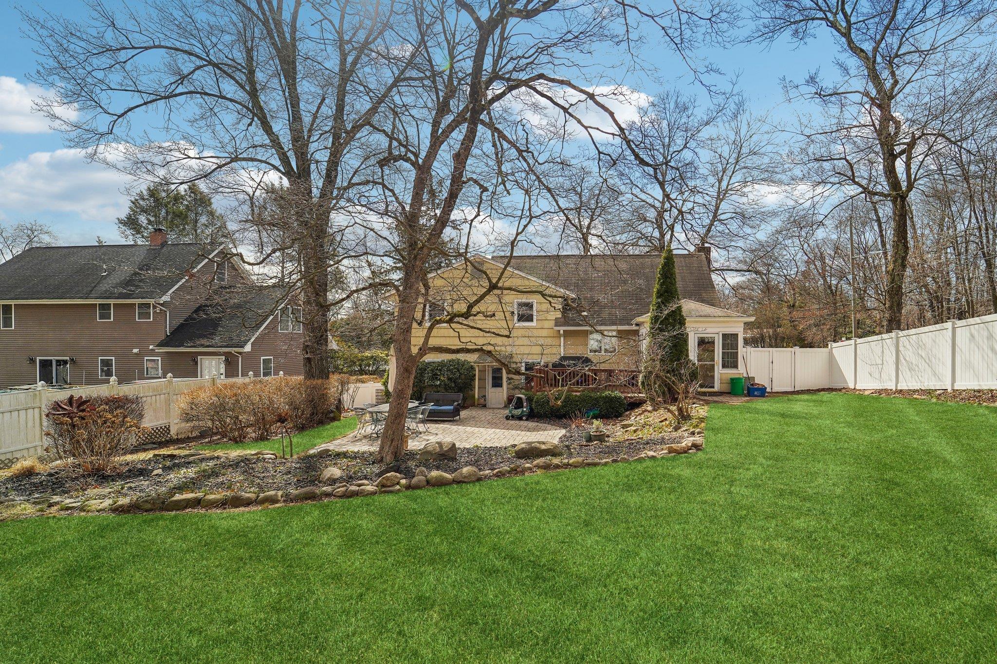 46 Red Hill Road, New City, New York image 27