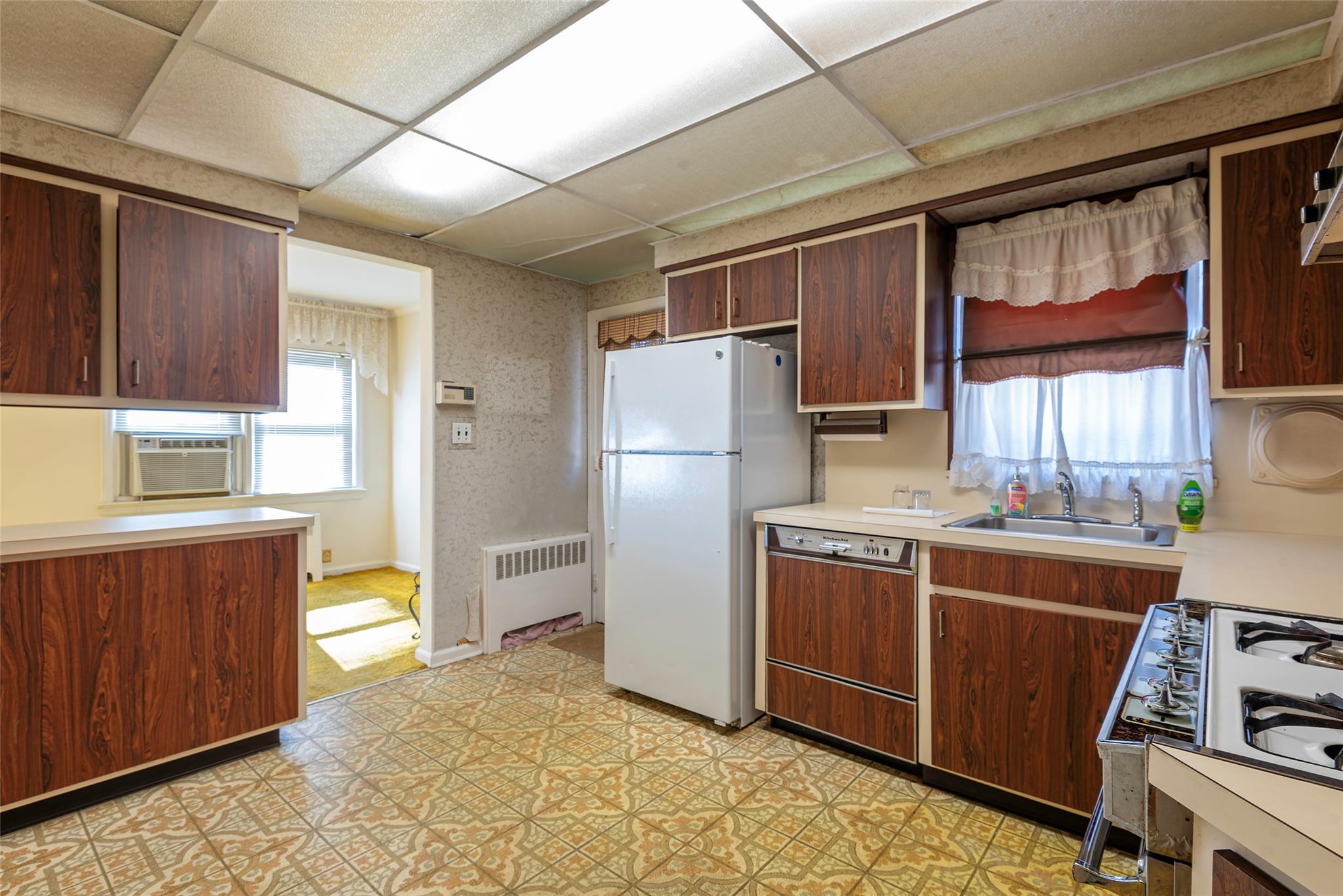 86-52 Musket Street, Queens Village, New York image 10