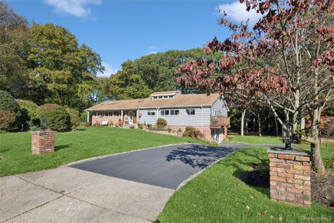 Photo of 5 Ridings Road, Northport, NY 11768 (MLS # 1062324)