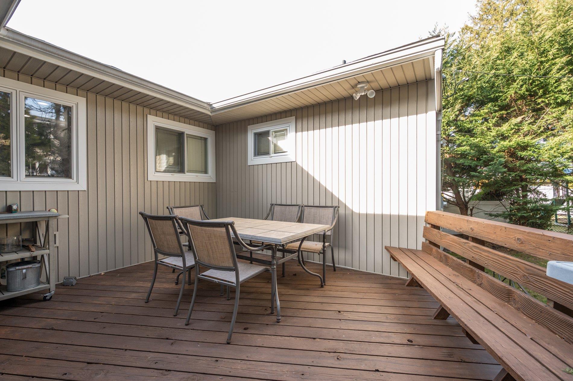 9 Robin Lane, Plainview, New York image 23