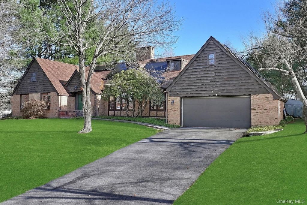 Photo of 14 Lincoln Terrace, Middletown, NY 10940 (MLS # 939706)