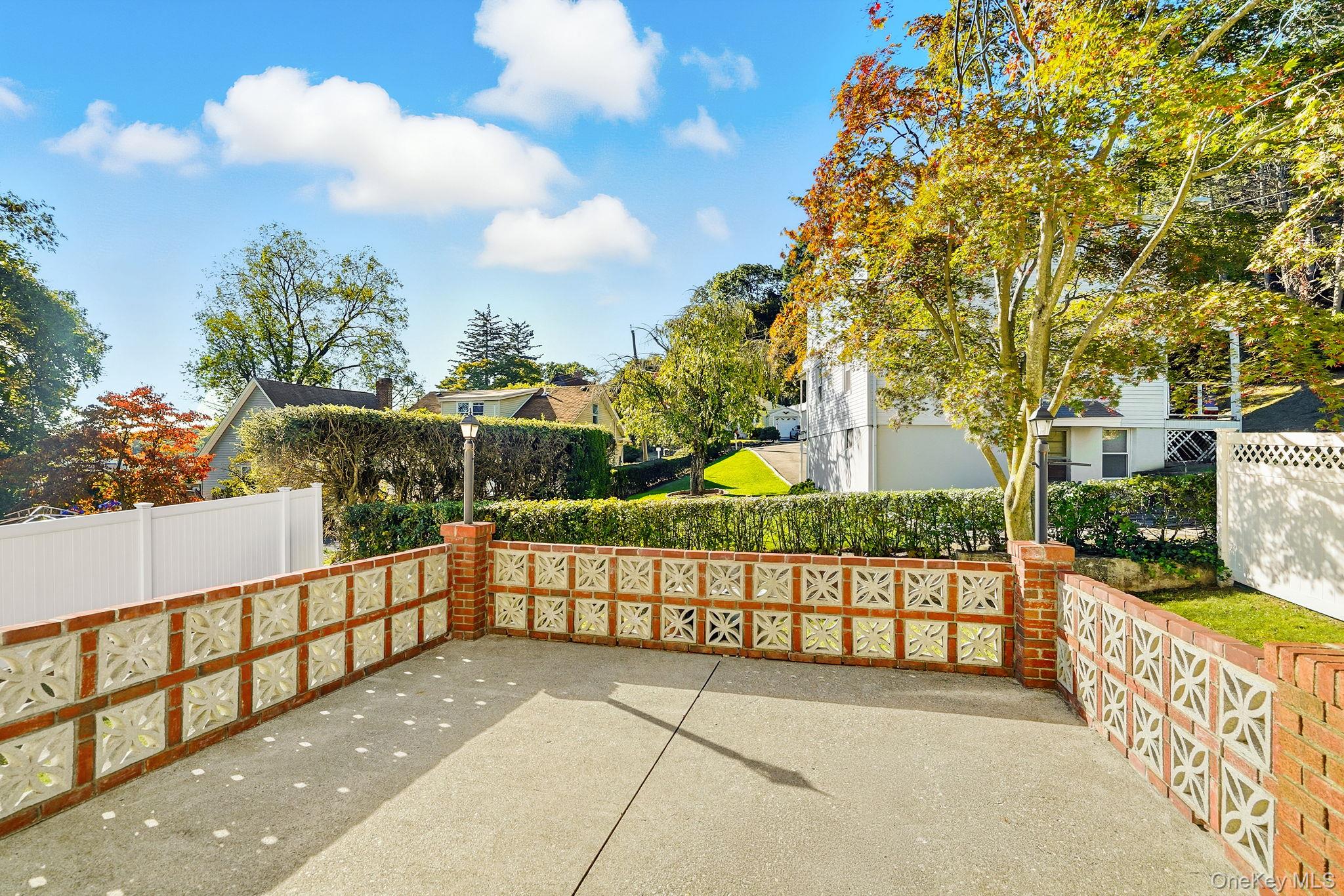 White Plains, New York 10603, United States, 5 Bedrooms Bedrooms, ,4 BathroomsBathrooms,Residential,Active,230515