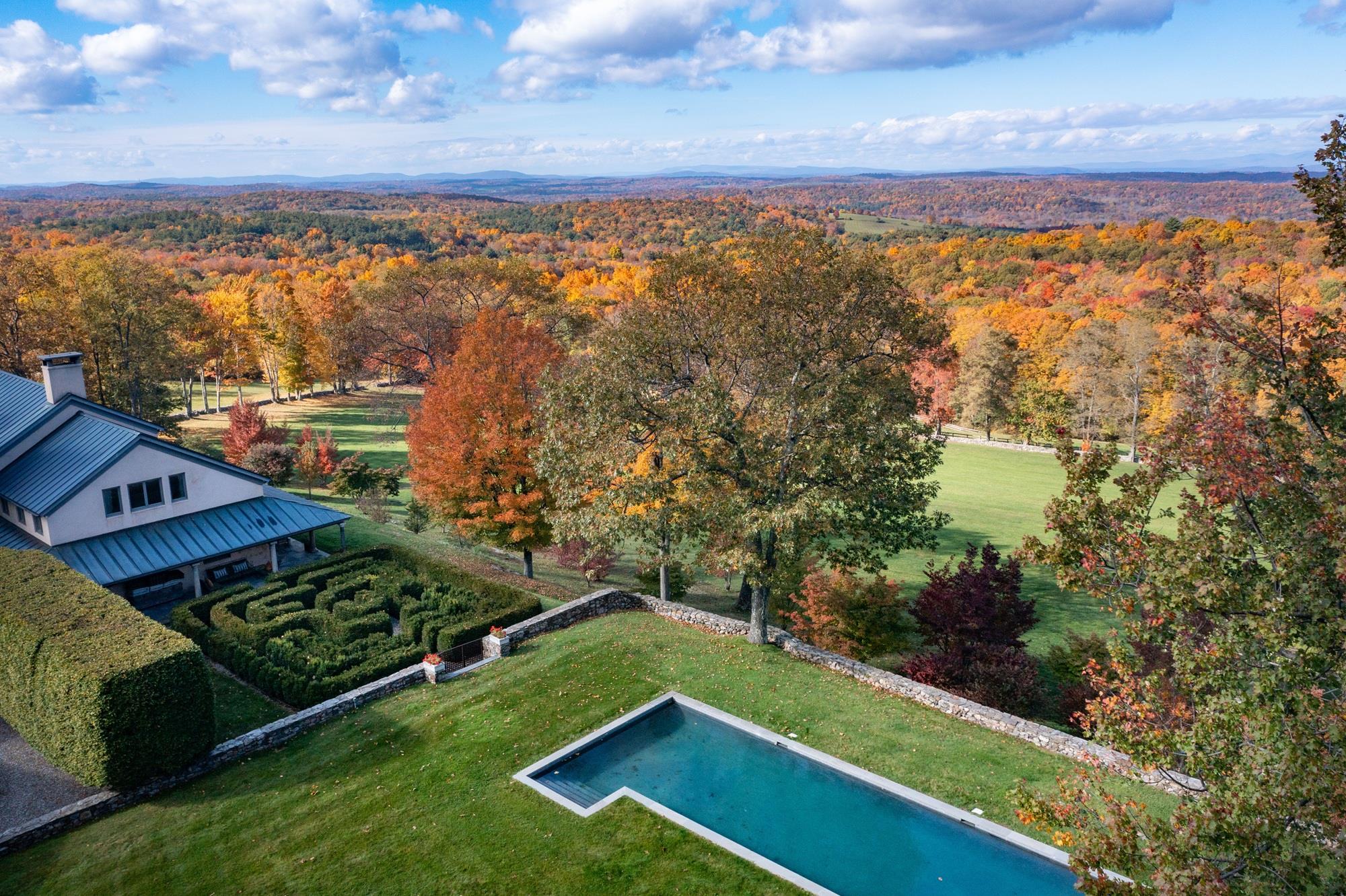129 West Meadow Lane