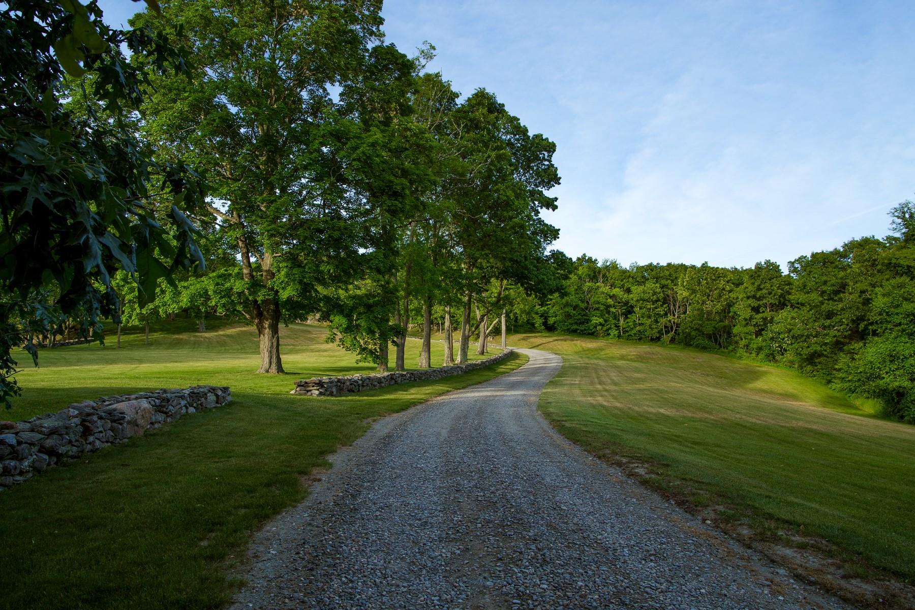 129 West Meadow Lane