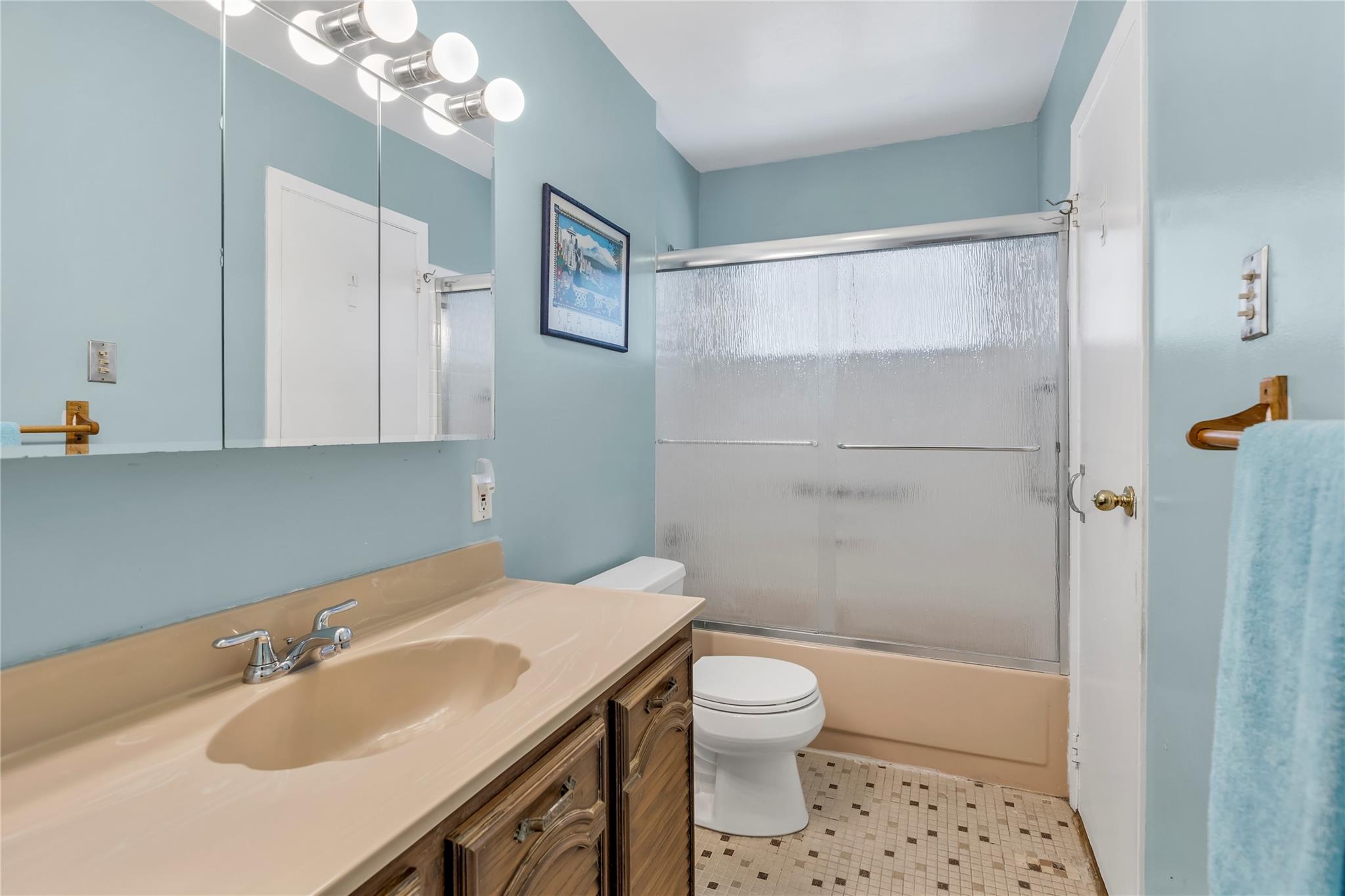 46 West Drive, Kings Park, New York image 14