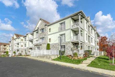 Condo For Sale - 26 N De Baun Avenue #104<br/> Suffern, NY 10901