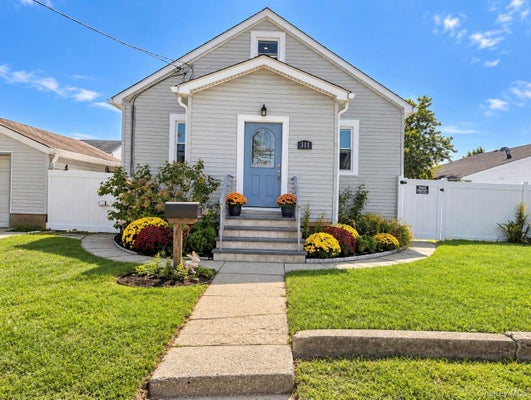 311 HERZEL BLVD, WEST BABYLON, NY 11704 - Image 6f8d04febb1c84e2fadfbaf3228c537f/3661535665