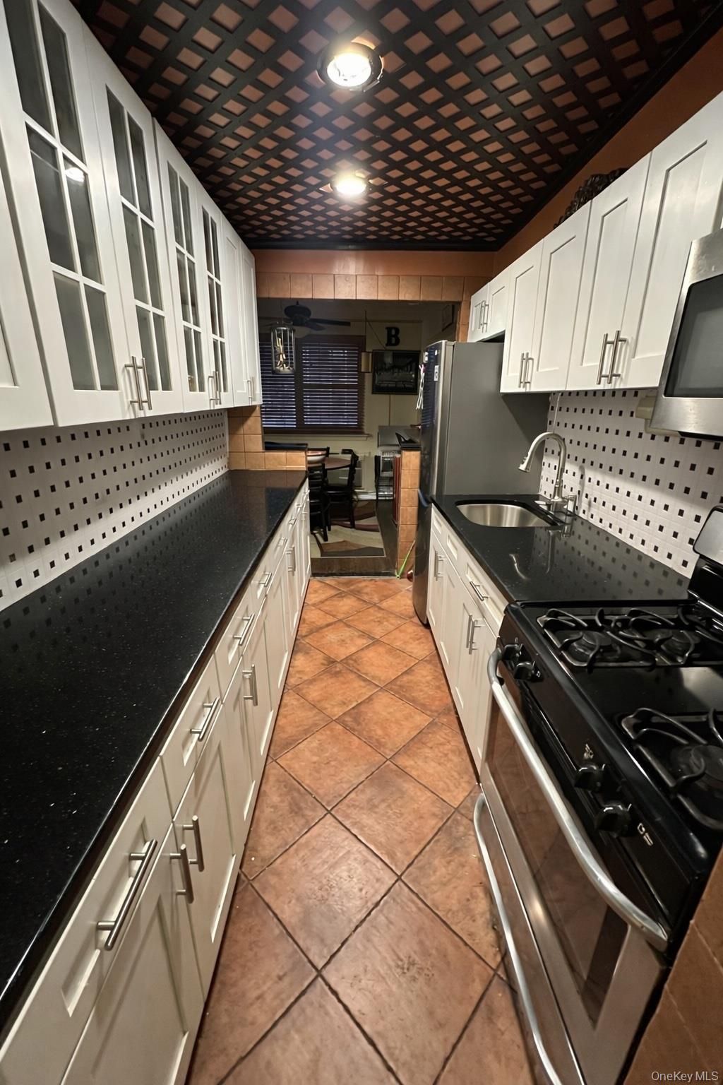 Photo of 153-25 88th Street #5L, Howard Beach, NY 11414 (MLS # 966872)