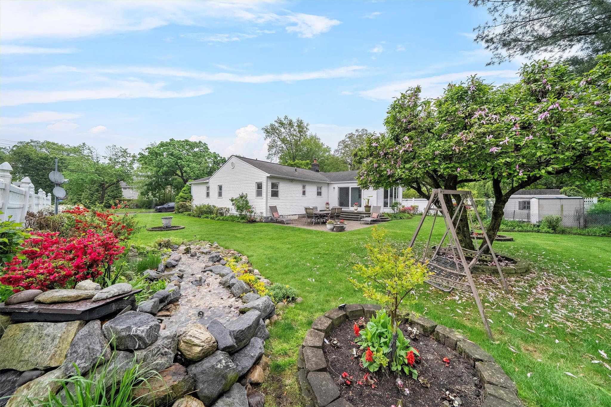 14 Essex Place, Hartsdale, New York image 30