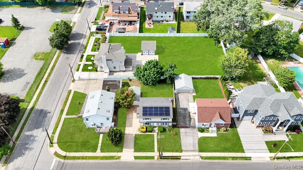 Photo of 15 Farm Lane, Hicksville, NY 11801 (MLS # 1043474)