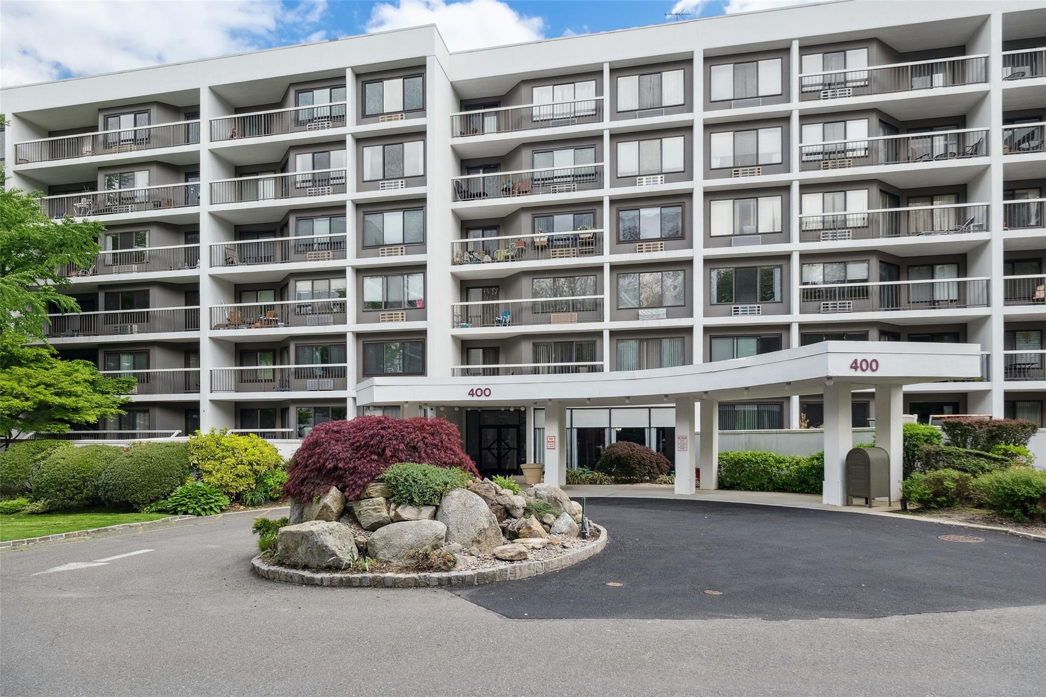 400 High Point Drive #313, Hartsdale, New York image 1