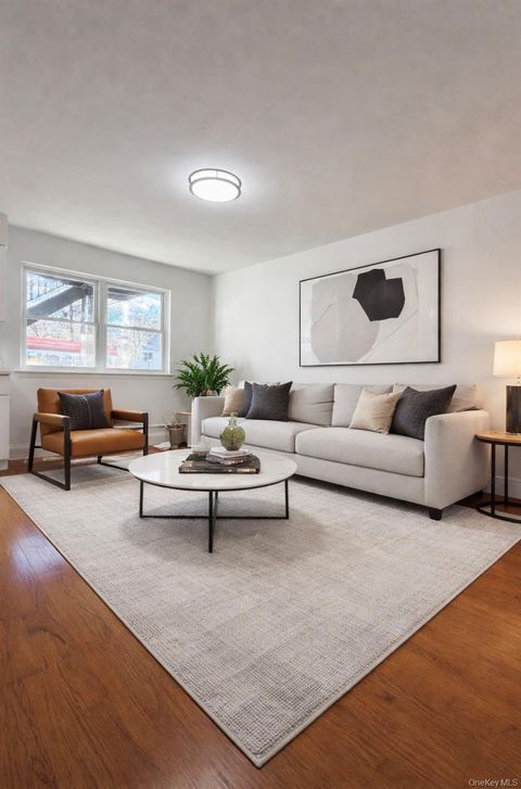 Apartment For Rent - 2024 Strang Avenue<br/> Bronx, NY 10466
