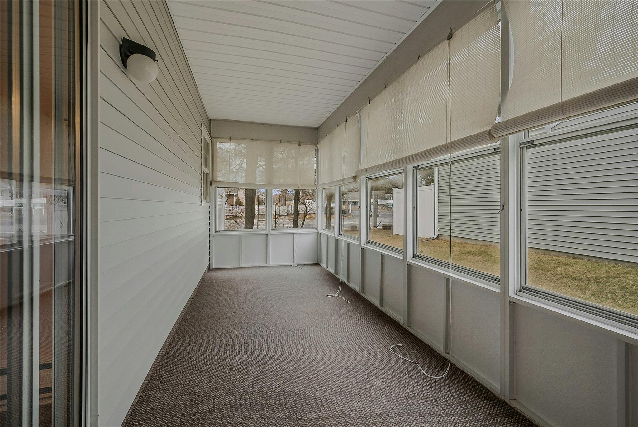 2 Lamont Court, Ridge, New York image 11