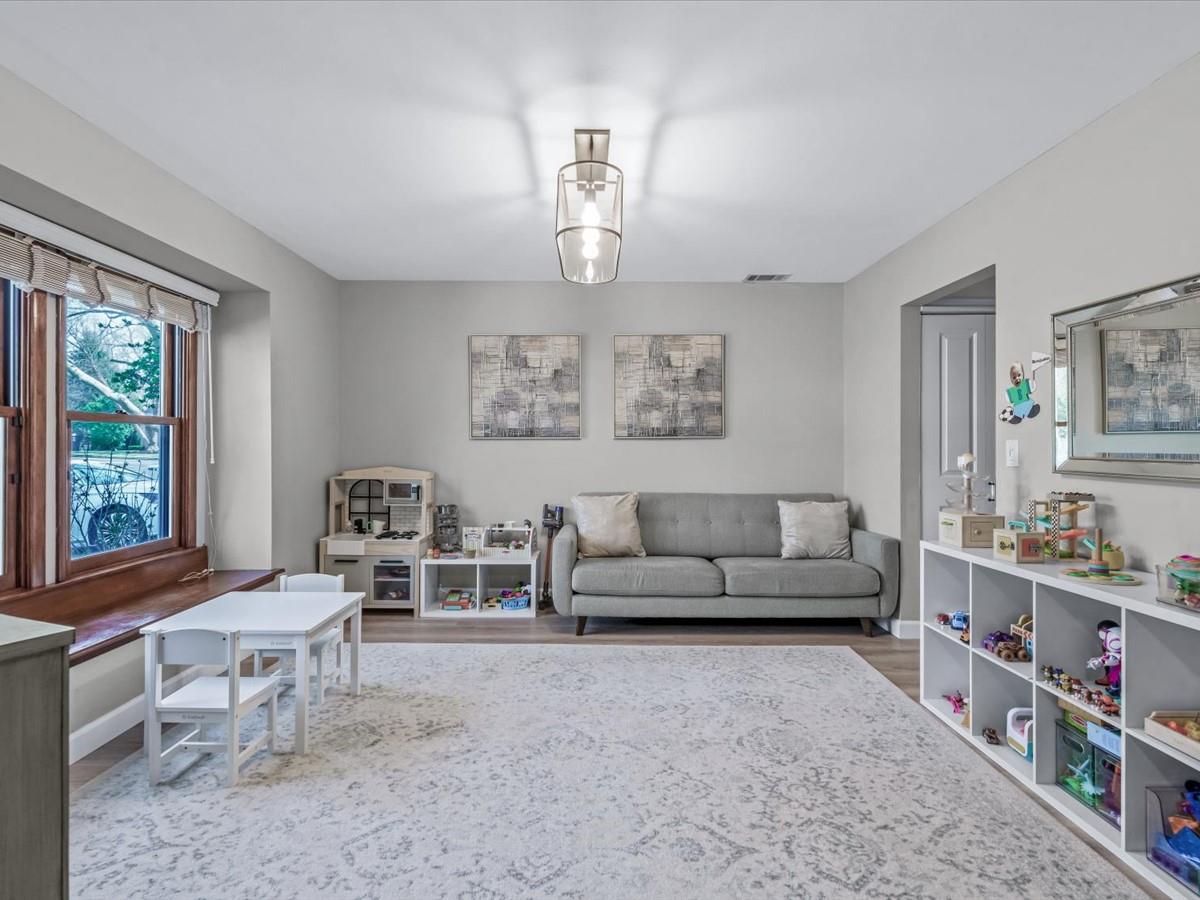 54 Hidden Ridge Drive, Syosset, New York image 5