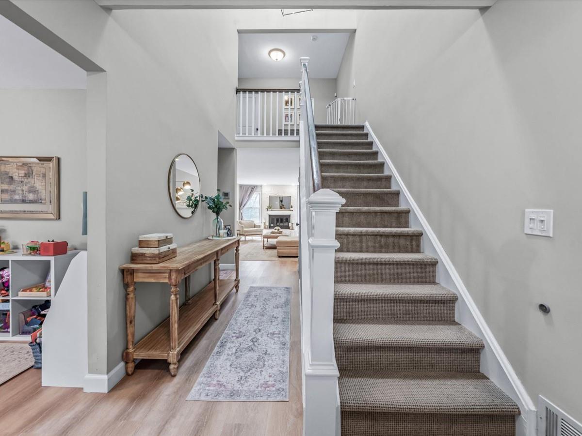 54 Hidden Ridge Drive, Syosset, New York image 3
