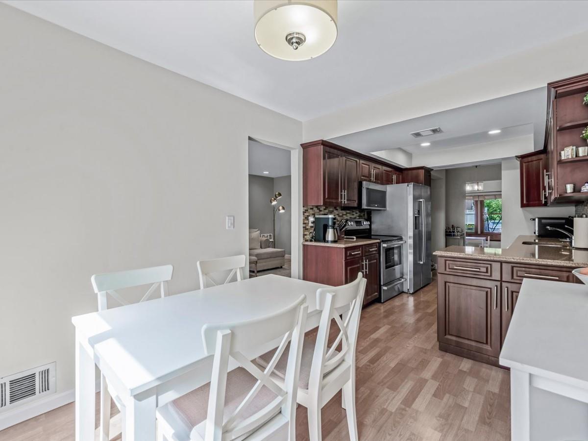 54 Hidden Ridge Drive, Syosset, New York image 11
