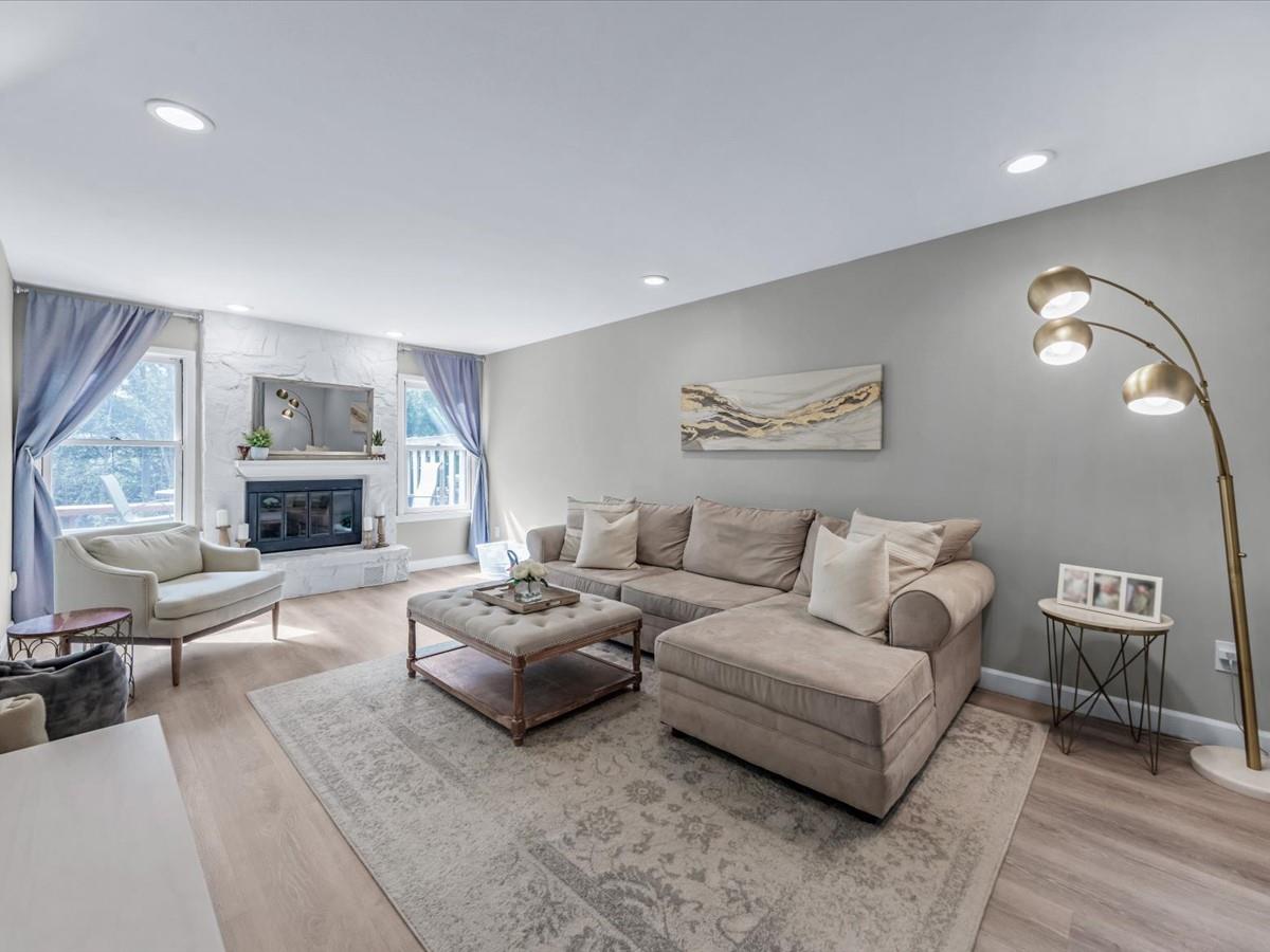 54 Hidden Ridge Drive, Syosset, New York image 13