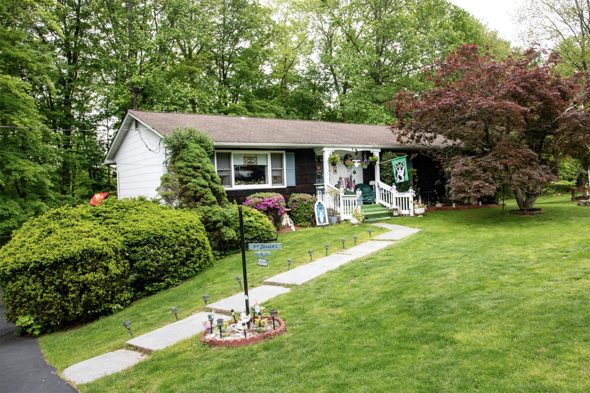 4 Christine Drive, Spring Valley, New York image 1