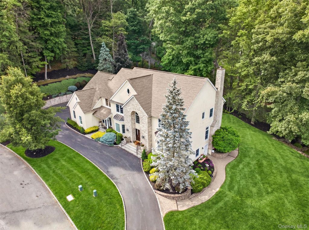 Photo of 2 Running Brook Lane, New City, NY 10956 (MLS # 991748)