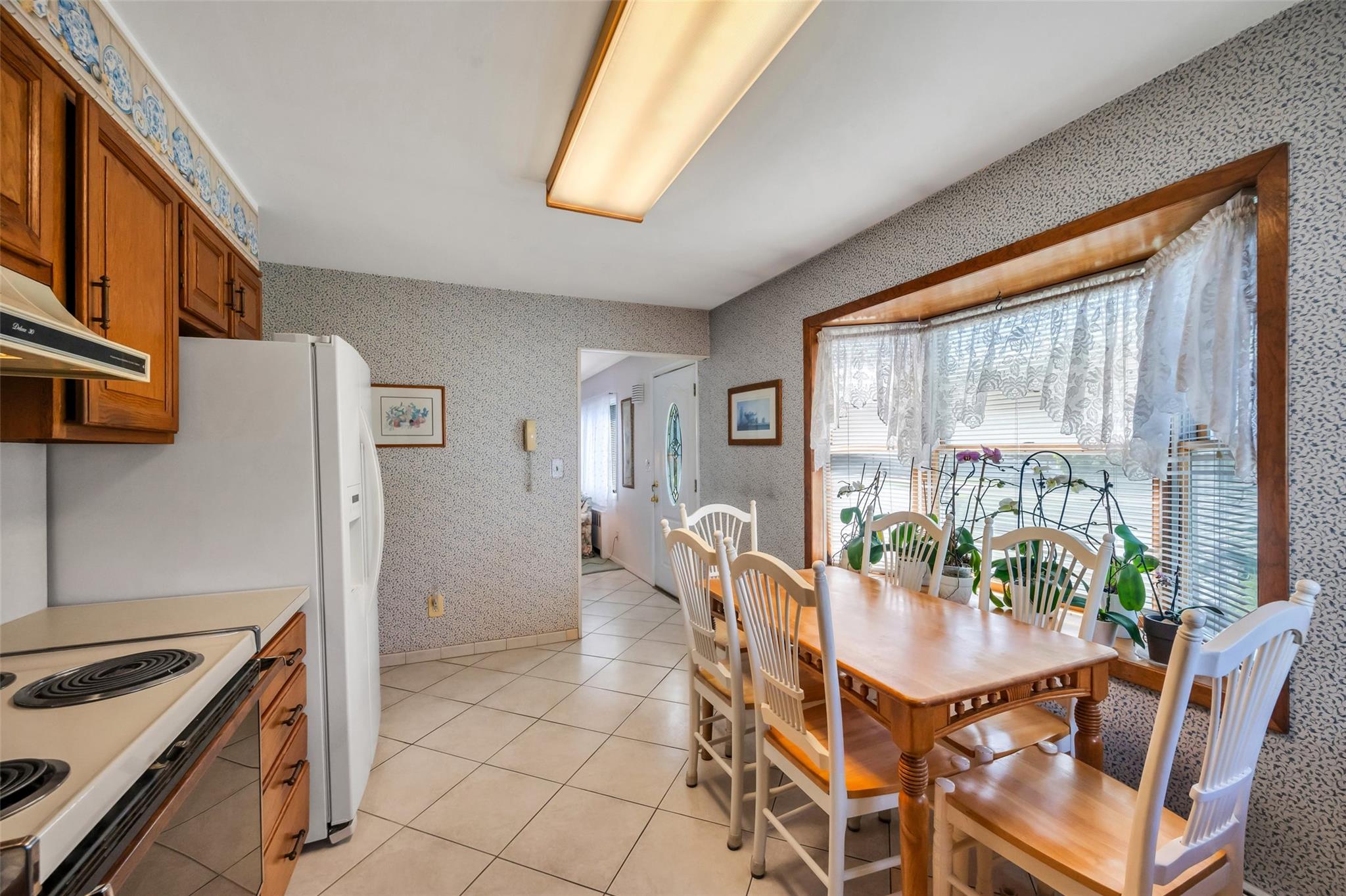 383 Old Country Road, Deer Park, New York image 11