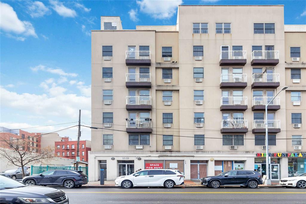 Property for Sale at Junction Boulevard 5H, Corona, Queens, NY - Bedrooms: 2 
Bathrooms: 1 
Rooms: 4  - $589,000